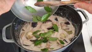 Curry Vert Thaï au PouletKang (Khiao Wan Gai) - Instruction 5