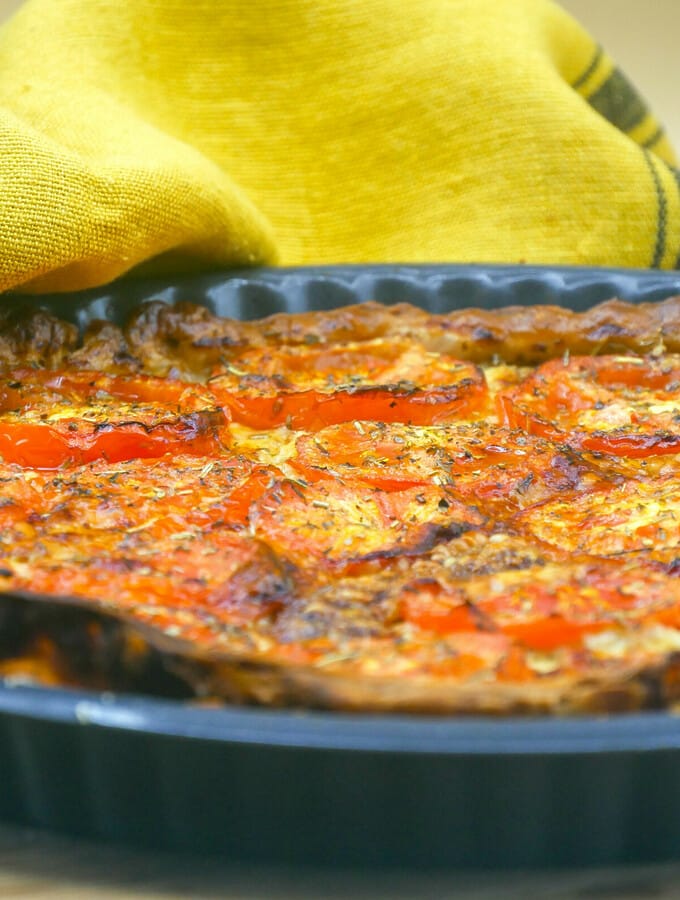 Tarte à la tomate et à la moutarde Tarte à la tomate et à la moutarde