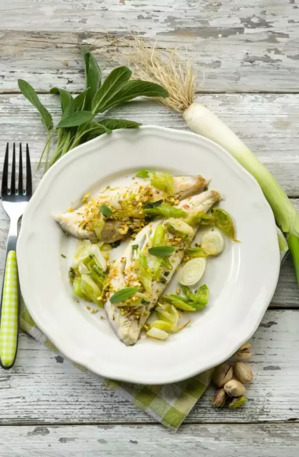 Roasted Sea Bream Fillets with Leeks