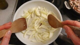 Tartiflette de Savoie traditionnelle – Instruction 1 Tartiflette de Savoie traditionnelle - Instruction 1