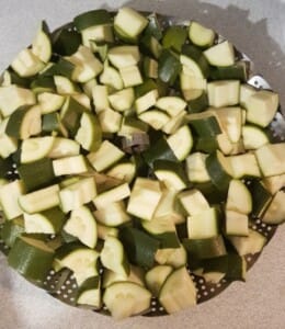 Courgettes sautées aux olives noires Courgettes sautées aux olives noires