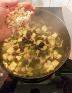 Courgettes sautées aux olives noires Courgettes sautées aux olives noires