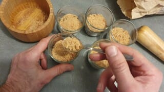 Verrines boudin noir, spéculoos, banane – Instruction 4 Verrines boudin noir, spéculoos, banane - Instruction 4