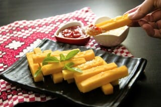 Seared polenta with tomato sauce