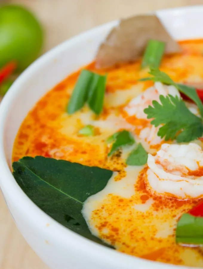 Tom Yum Goong (Soupe de Crevettes aigre-douce) Tom Yum Goong (Soupe de Crevettes aigre-douce)