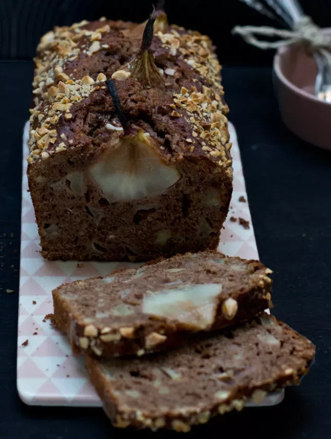 Cake aux poires et au chocolat noir