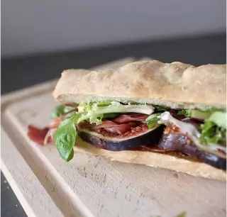 Raw ham and fig sandwich