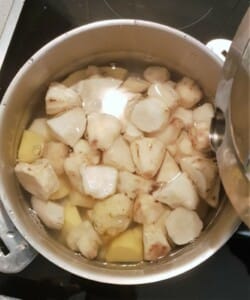 Velouté de topinambours au bacon