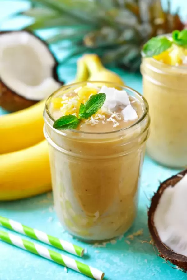 Pineapple-Coconut Energy Smoothie