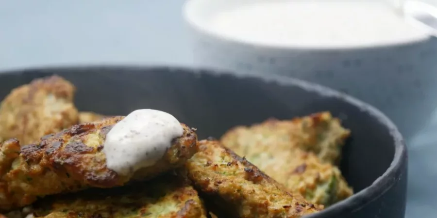 Boulettes de volaille à l&rsquo;orientale, sauce au sumac