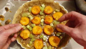 Tarte rhubarbe abricot – Instruction 7 Tarte rhubarbe abricot - Instruction 7