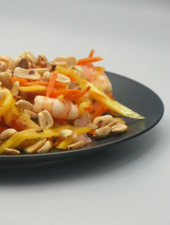 Salade de mangue Thaï (Yum Ma Muang) Salade de mangue Thaï (Yum Ma Muang)