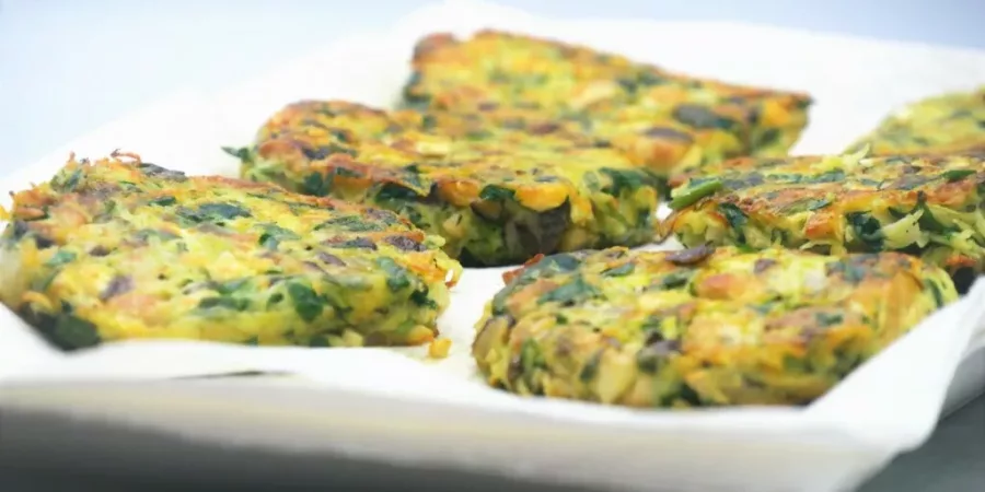 Croquettes aux oignons nouveaux, champignons et tofu