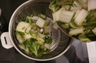 Côtes de blettes en gratin - Instruction 1