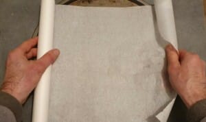 Papillotte de saumon aux oignons nouveaux - Instruction 1