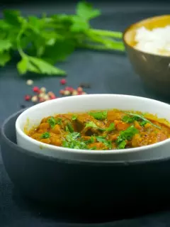 Pork Colombo with tomatoes and eggplant