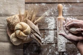 How do you choose the right flour for cooking?