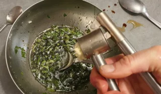 Poitrine de porc confite miel-gingembre - Instruction 2