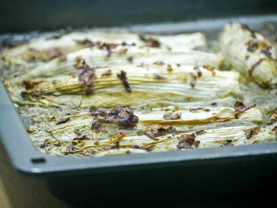Oven-roasted endives