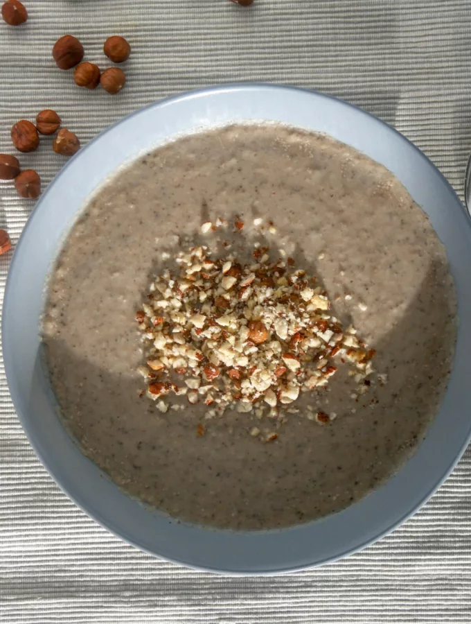 Velouté de panais, champignon noisettes Velouté de panais, champignon noisettes