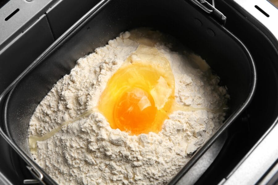 Breadmaker with egg function, buns