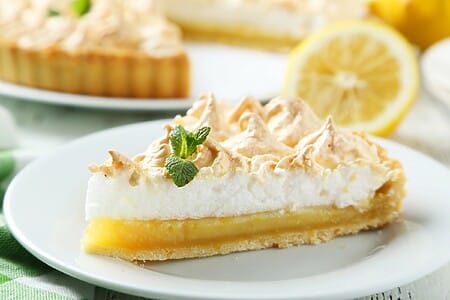 L’histoire passionnante de la tarte au citron meringuée