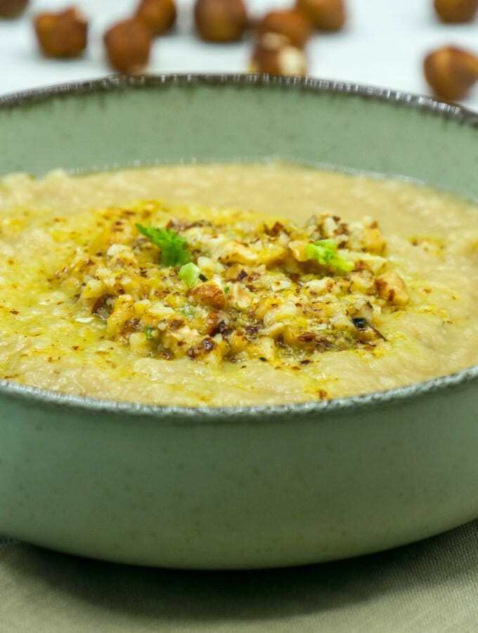 Soupe de céleri aux noisettes Soupe de céleri aux noisettes