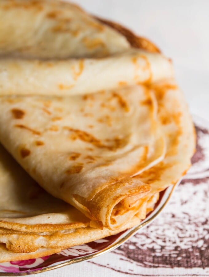 Pâte à crêpes au rhum et à la vanille