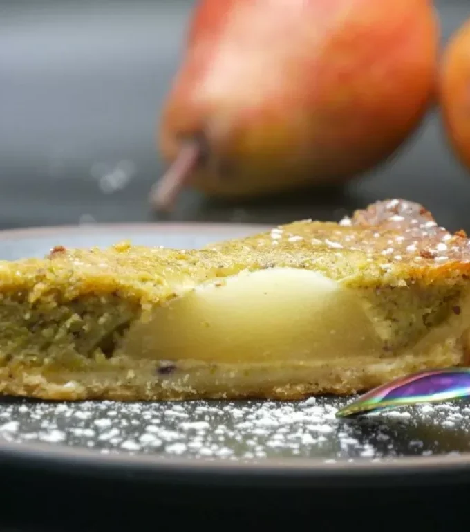 Tarte aux poires et à la pistache Tarte aux Poires et à la Pistache