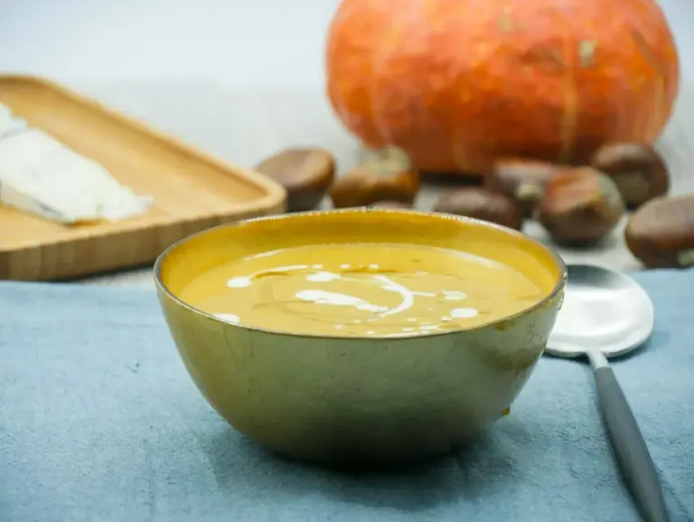 Velouté potimarron châtaigne gorgonzola