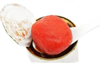 Peeled tomatoes in the kitchen: season, nutritional value, and preparation